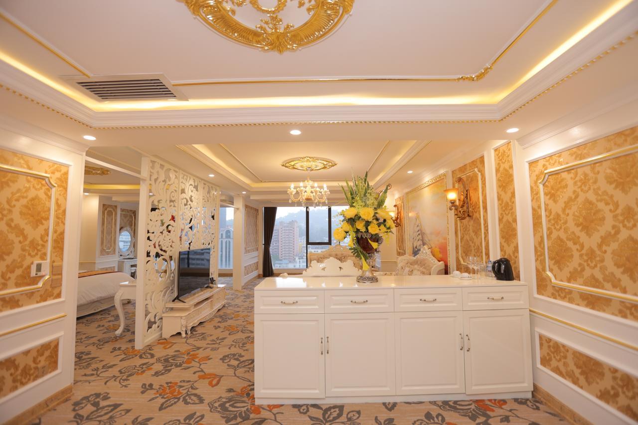 Lao Cai Royal Hotel Exterior foto